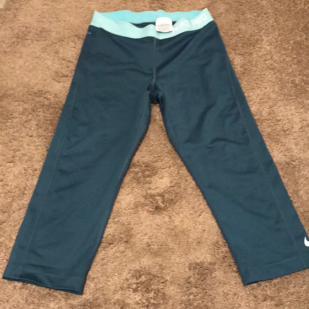 Nike Pro Cropped Legging